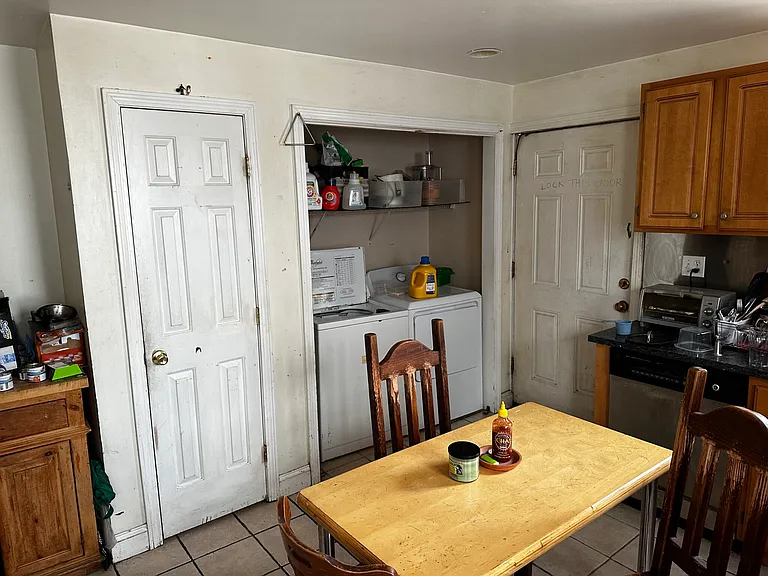 40 Hooker St — Photo 11