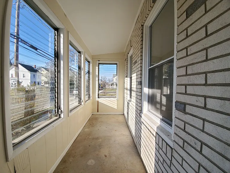 83 South Ave — Photo 4