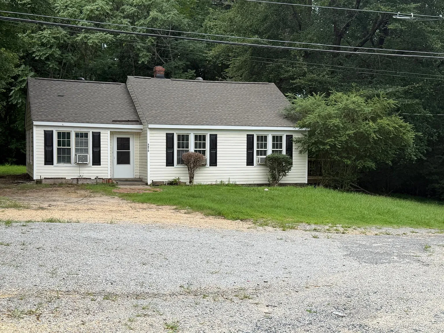 3 bed, 1100 sqft, $1,995 — Photo 3
