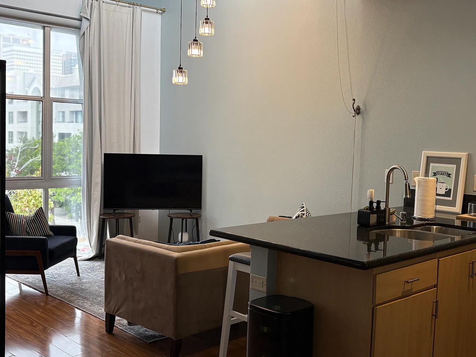 Studio, 585 sqft, $2,195 — Photo 1