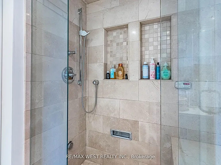 409 Bloor St E #Penthouse 2 — Photo 20