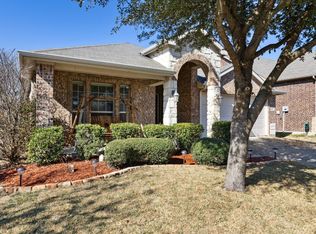 2020 Carriage Rd, Heartland, TX 75126