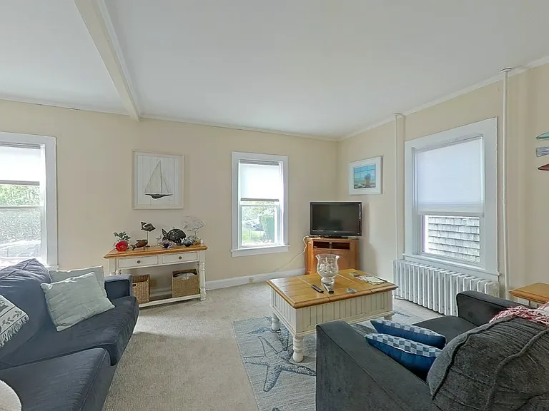 36 Dixon St — Photo 8
