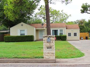 1029 Lydick Ln, River Oaks, TX 76114