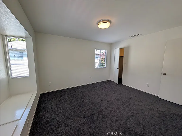 529 E Colorado Blvd #D — Photo 35