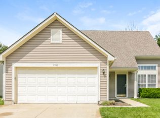 2962 Limber Pine Dr, Whiteland, IN 46184