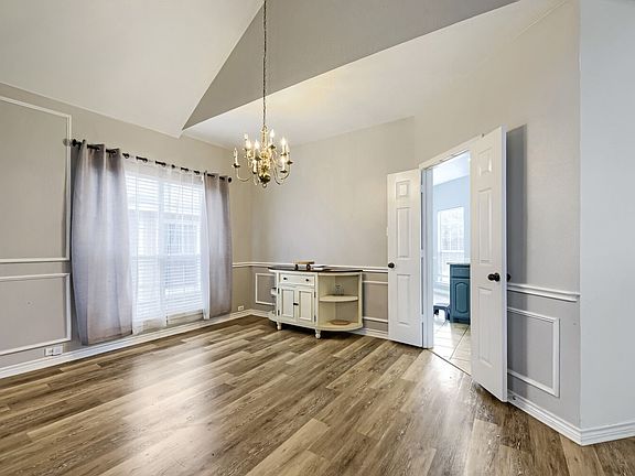 5th image of 5016 Coral Creek Dr