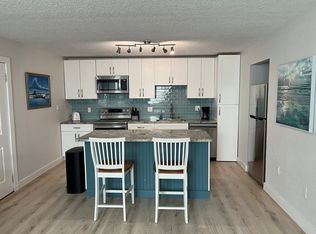299 E Central Blvd APT 3, Cape Canaveral, FL 32920