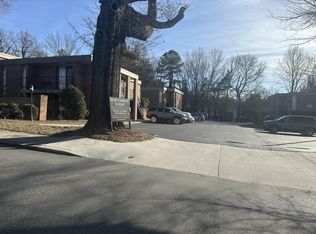 1743 Hawthorne Rd #1, Winston Salem, NC 27103