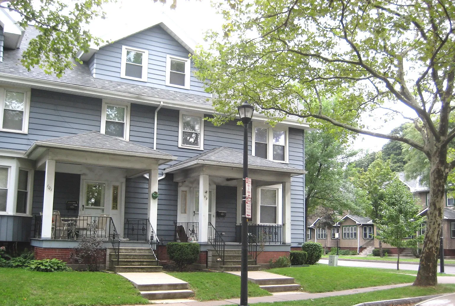 3 bed, 2.5 bath, 1800 sqft, $2,250 — Photo 1