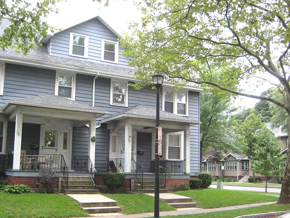 101 Harvard St