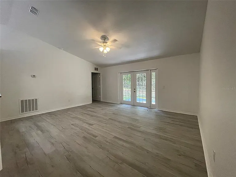 2503 Wilson St — Photo 6
