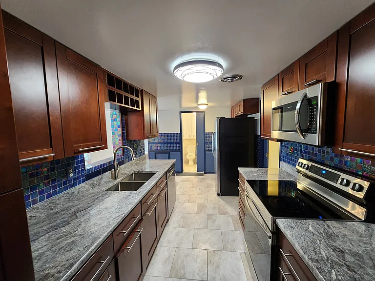 6960 Carriage Hill Dr #102 — Photo 8