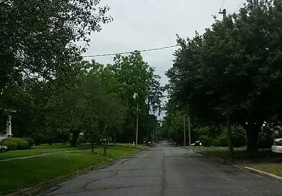 4th image of 402 Shelby Ave