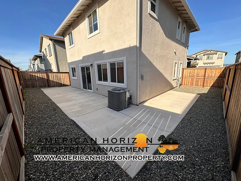 1320 Matlack St — Photo 17