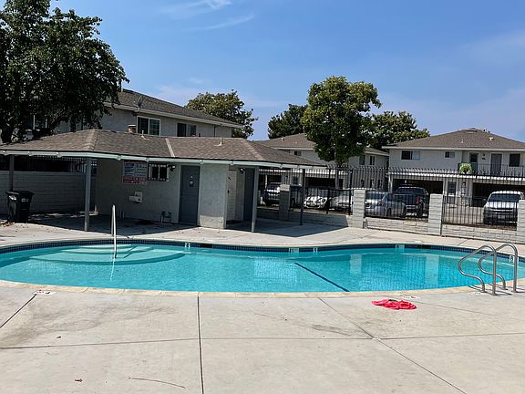 4th image of 1184 Acadia Pl
