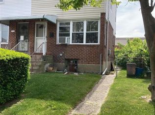 4752 203rd St, Bayside, NY