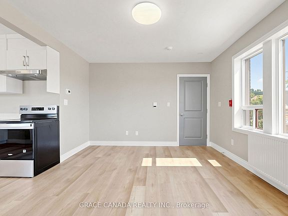 4th image of 71 Sanford Ave S