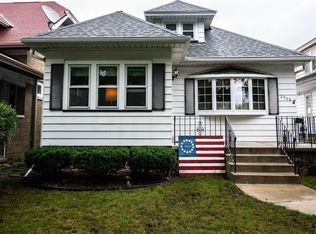 2908 S 38th St, Milwaukee, WI 53215