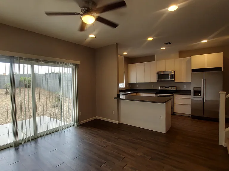 1728 E Ocotillo Rd — Photo 6