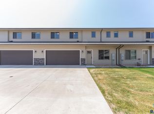 3627 E Siasconset Pl, Sioux Falls, SD 57108