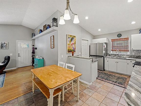 4th image of 1934 29TH AVENUE N