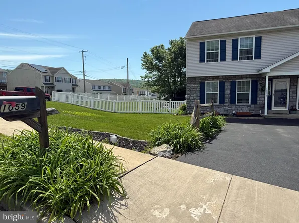 1059 Alexander Dr, Temple, PA 19560