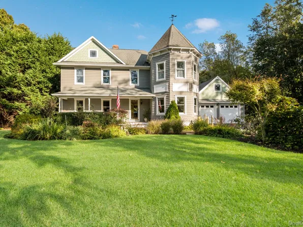 105 Ole Jule Ln, Mattituck, NY 11952