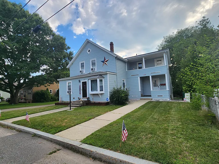 109 Cleveland St — Photo 11