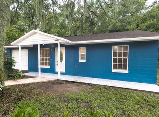 611 4th St, Wildwood, FL 34785