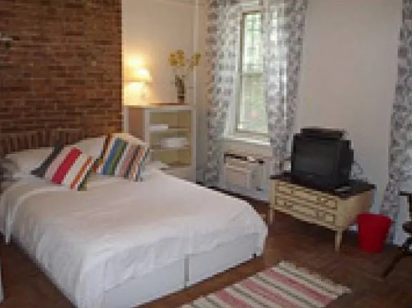 517 E 11th St APT 6, New York, NY 10009
