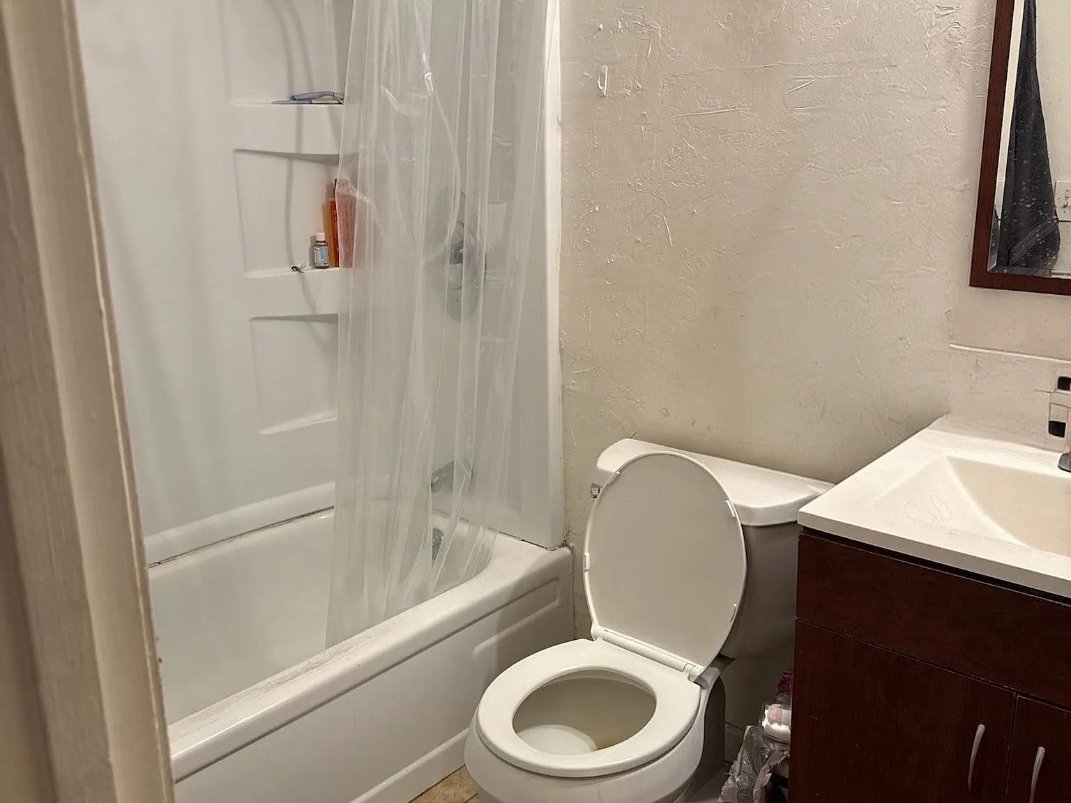 2 bed, 1082 sqft, $2,100 — Photo 4