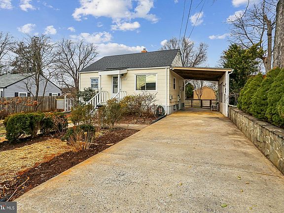 5th image of 12317 Middle Rd