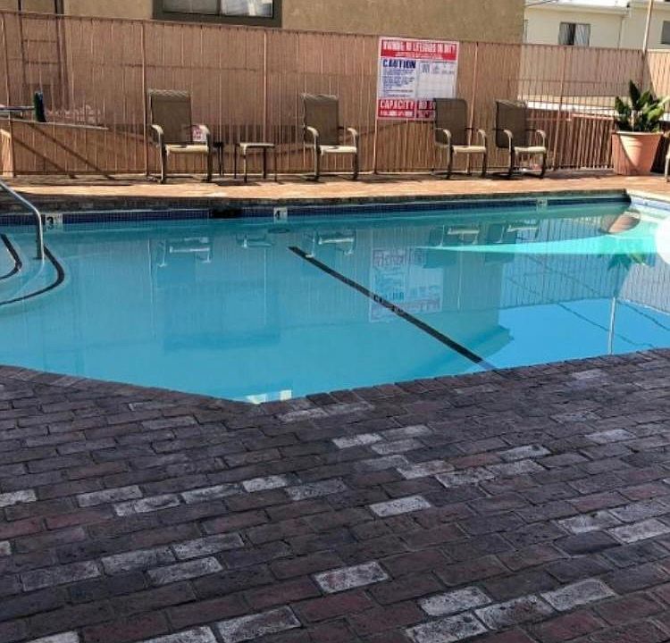 321 S 6th St Burbank CA Zillow