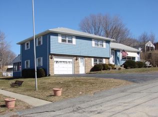160 Hooper St, Tiverton, RI 02878