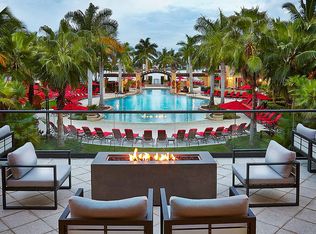 611 Club Dr, Palm Beach Gardens, FL 33418