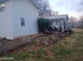 250 Stinnett Rd, Madisonville, TN 37354