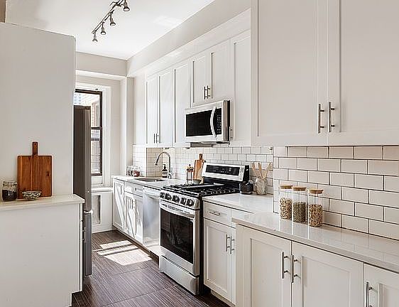 4th image of 215 W 92nd St APT 10F