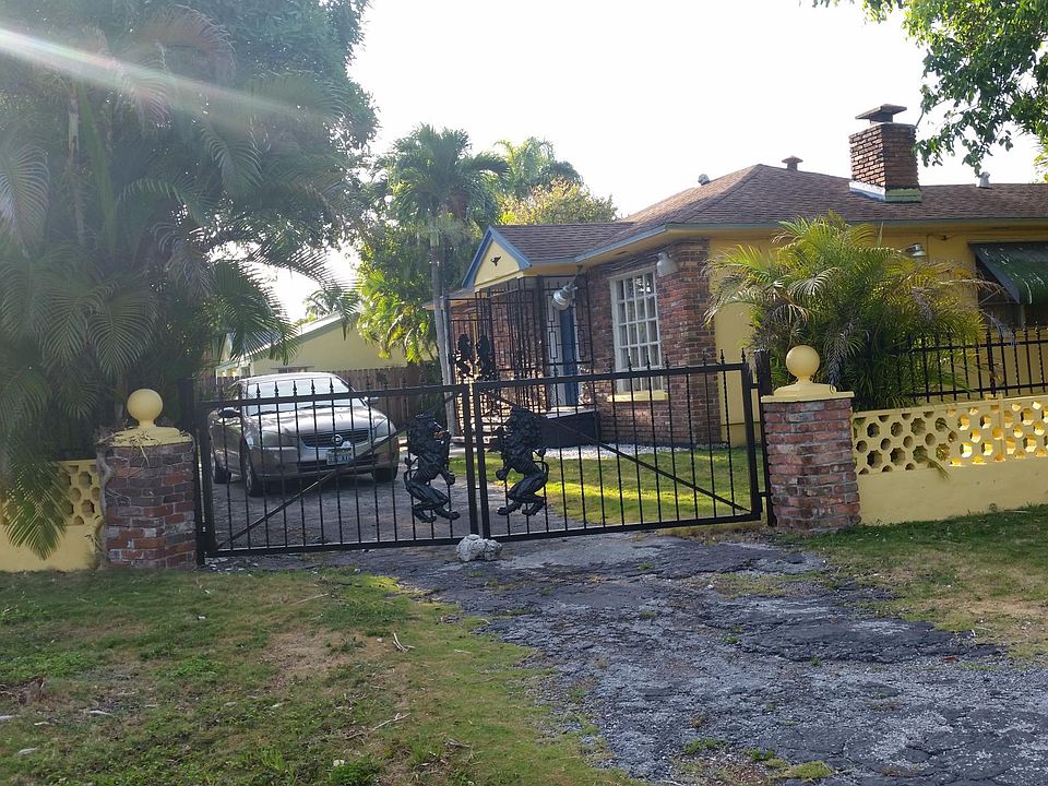 2nd image of 5890 SW 60th St