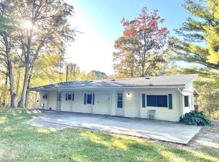 5149 Lapeer Rd, Columbiaville, MI 48421