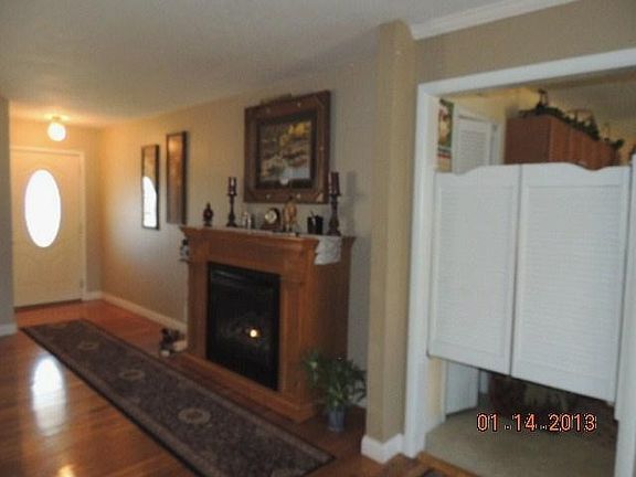 5th image of 621 Huehl Cir