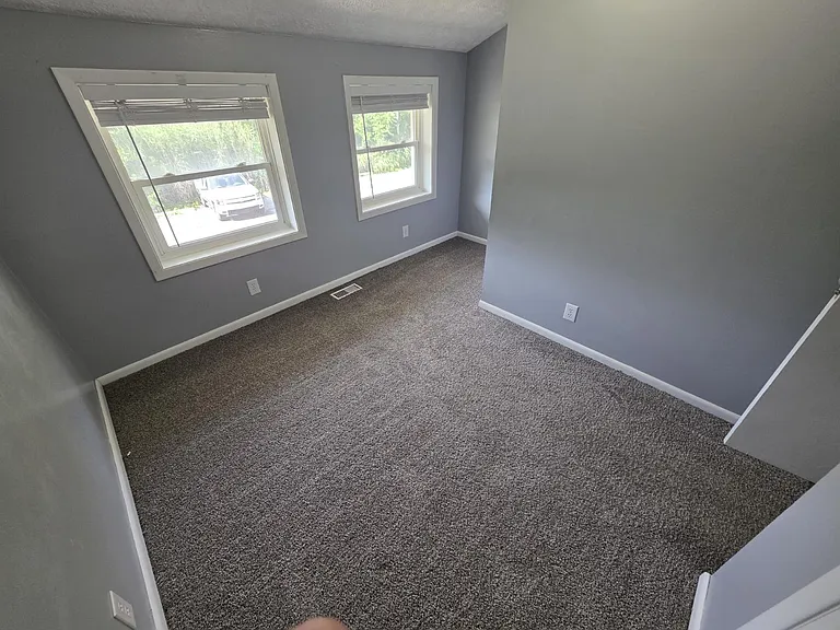 860 N Lincoln St #7 — Photo 4