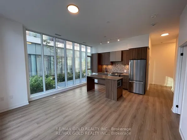 10 Lagerfeld Dr #104, Brampton, ON L7A 5L5