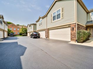 470 Village Green Rd, Naperville, IL 60540