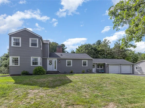 1845 Baird Rd, Penfield, NY 14526