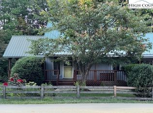 122 River Rd #2, Banner Elk, NC 28604