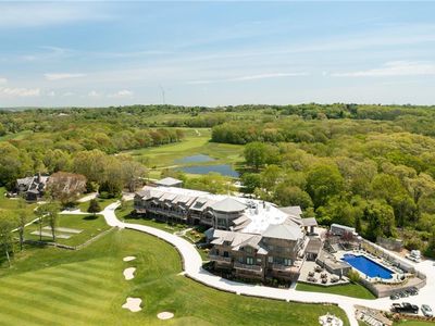 125 Corys Ln, Portsmouth, RI, 02871