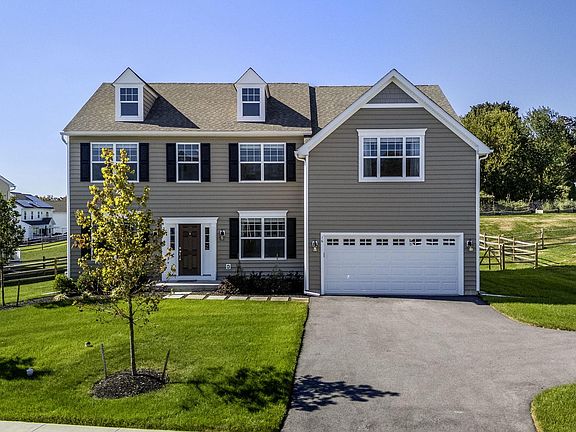2nd image of 16 Vinebury Ln
