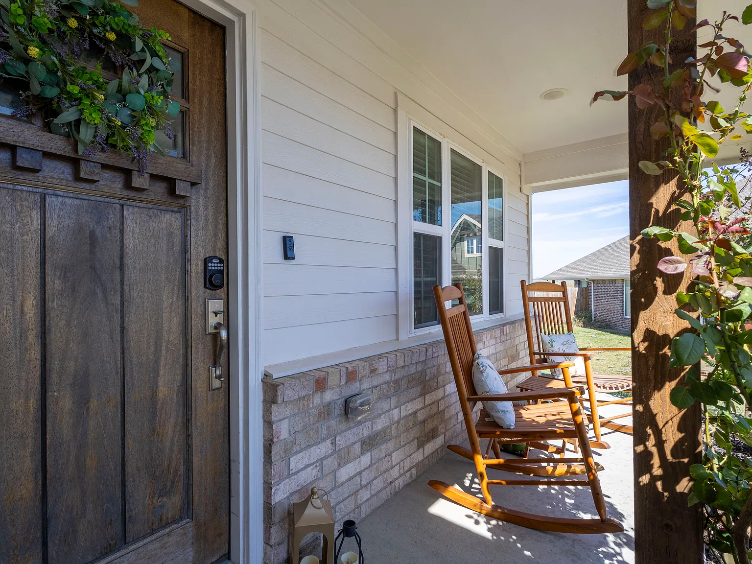 3 bed, 1365 sqft, $2,300 — Photo 3