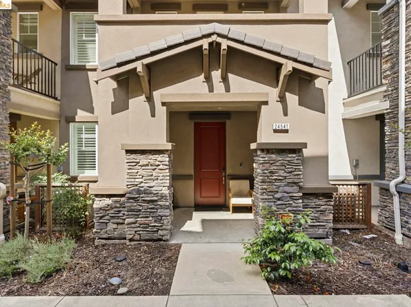 24541 Blossom Acre Way, Hayward, CA 94544